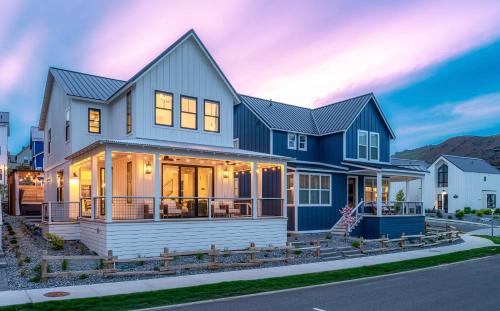 Bikini Bottom #139 in Chelan, United States