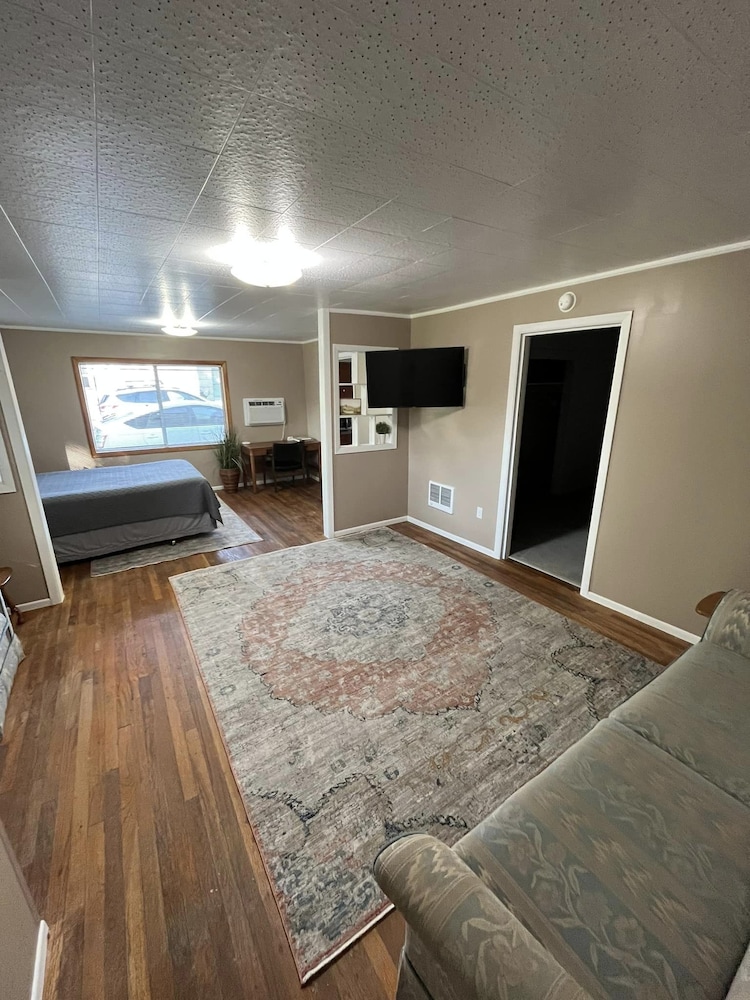 Cascade Motel - photo 36