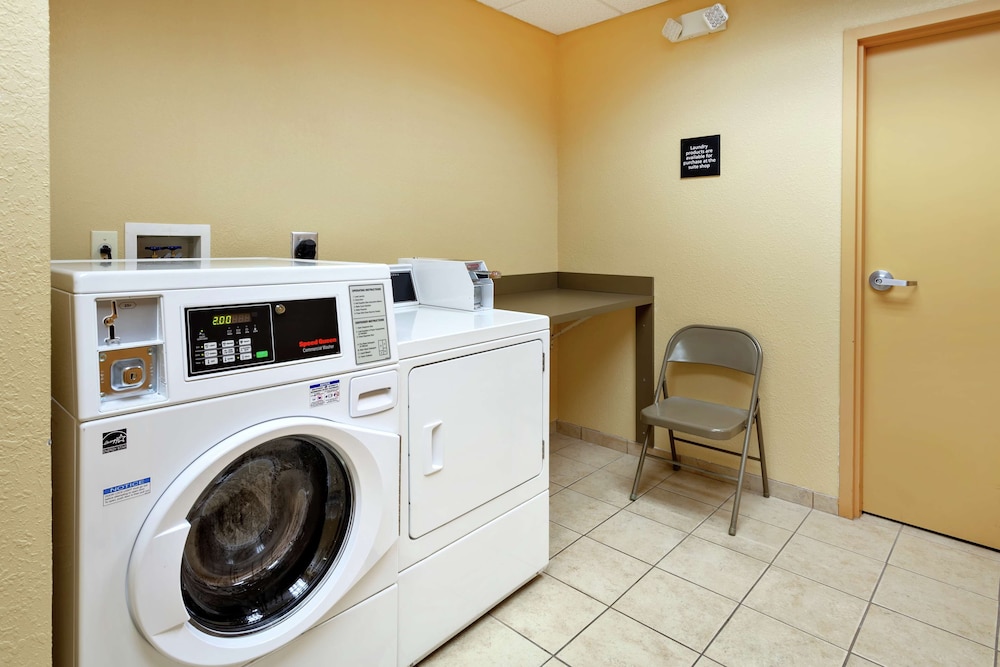Hampton Inn & Suites Port Richey - photo 24