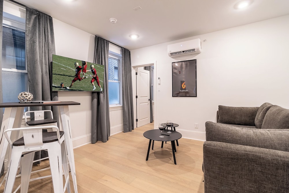 Thena Hotel Spacious 1 Bedroom City Center - photo 10