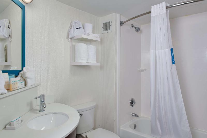 Hampton Inn Atlanta NW Cumberland - photo 22