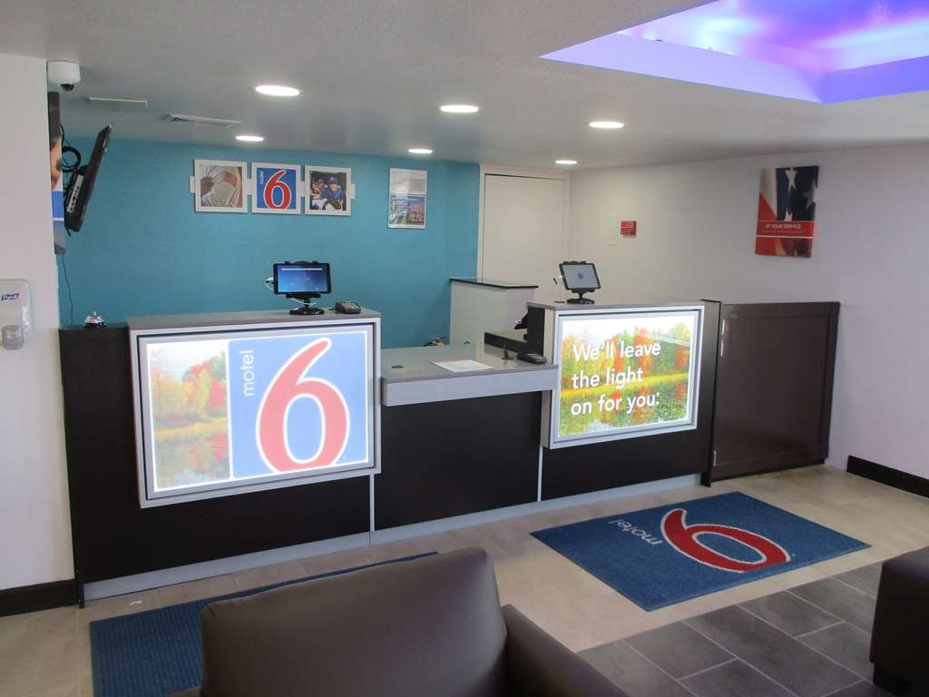 Motel6 Chattanooga TN Airport - photo 23