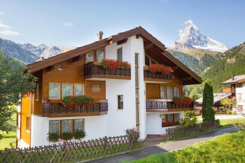 Haus Pan — 4-Star Luxury Hotel in Zermatt, Switzerland