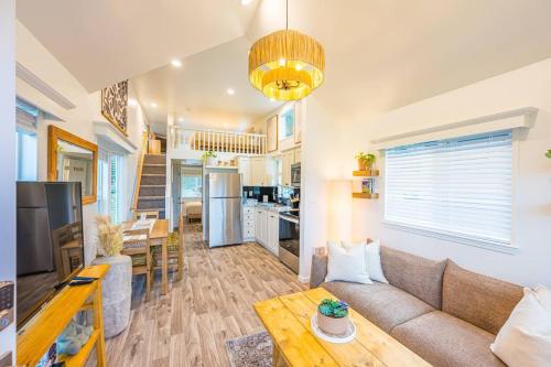 Rainforest Tiny Home Retreat BOHO — 4-Star Luxury Hotel in Forks, United States