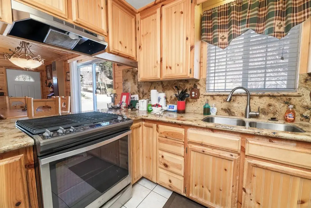 Amazing Cabin Close To Ski Resort and Village - photo 11