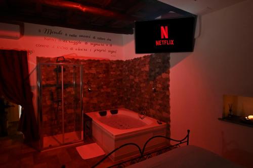 Le 10&10 SPA Idromassaggio in Camera Nepi Vt — Nepi — photo 3
