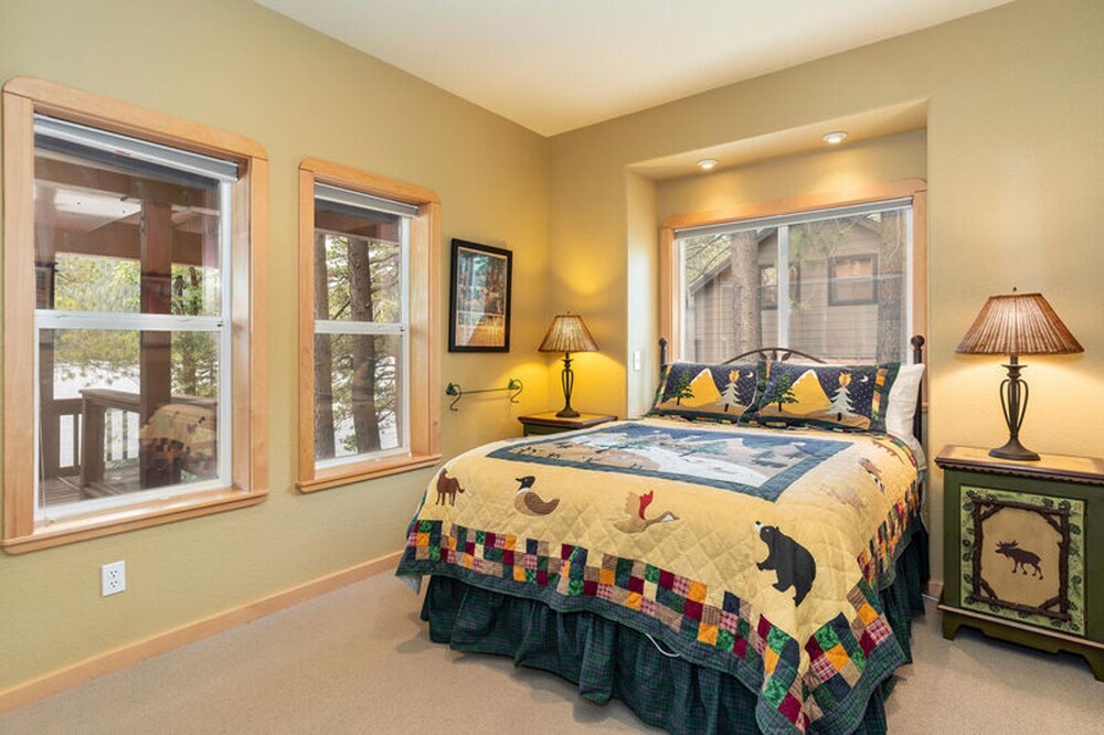 Paradise Awaits by Tahoe Mountain Properties - photo 2