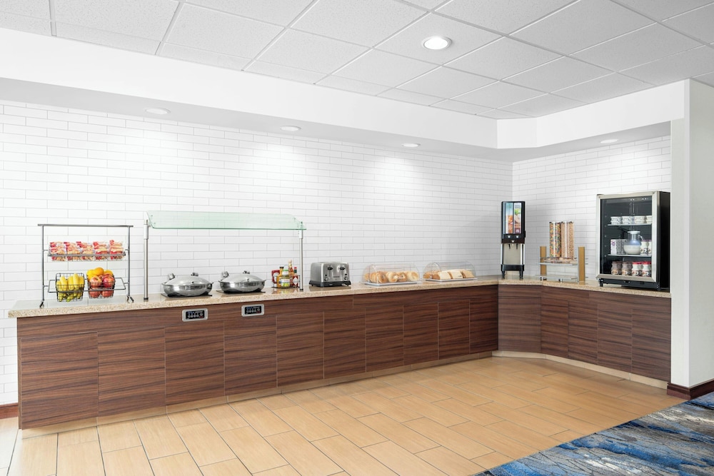 Fairfield Inn & Suites Marianna - photo 33
