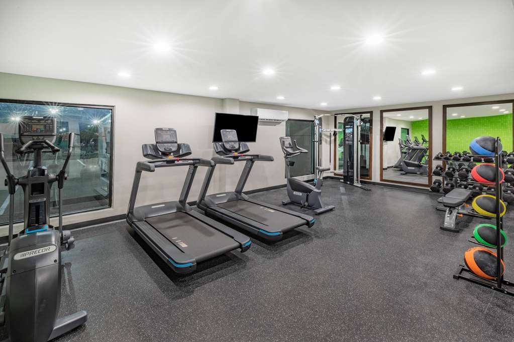 La Quinta Inn & Suites by Wyndham Houston Southwest - photo 7