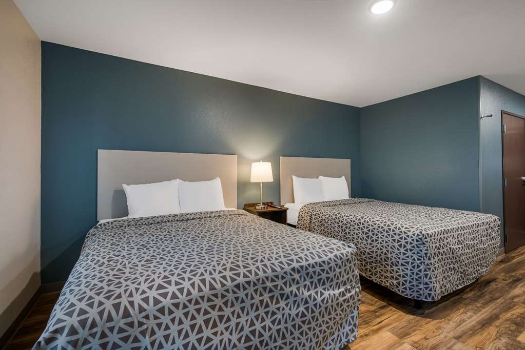 Woodspring Suites Milwaukee Menomonee Falls - photo 22