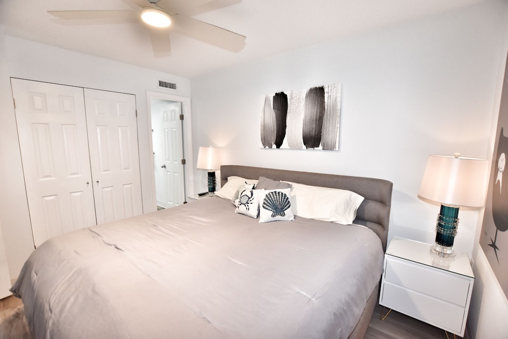 0607 Waters Edge Resort 1 Bedroom Condo by Redawning - photo 3