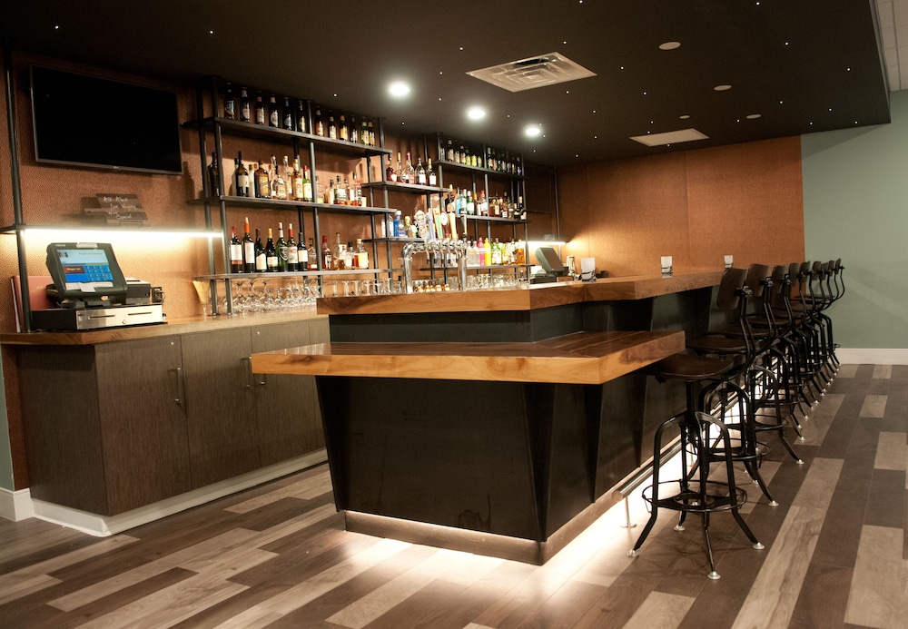 Crowne Plaza Suites Pittsburgh South by IHG - photo 44