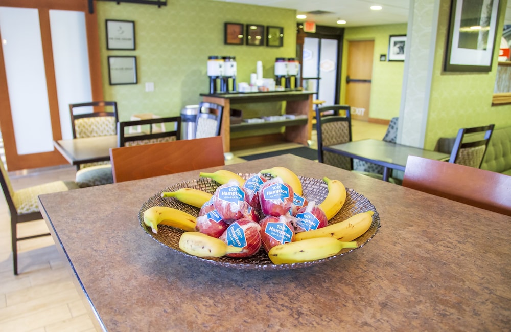 Hampton Inn Wooster - photo 52