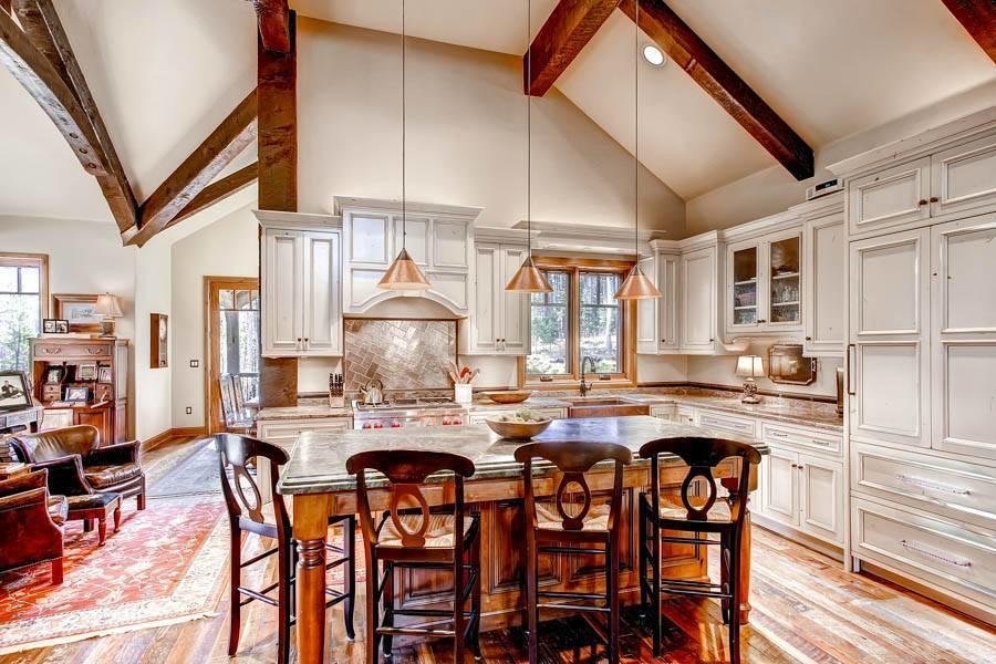 Moose Lodge Highlands Area by Pinnacle Lodging — 4-Star Luxury Hotel in Breckenridge, United States