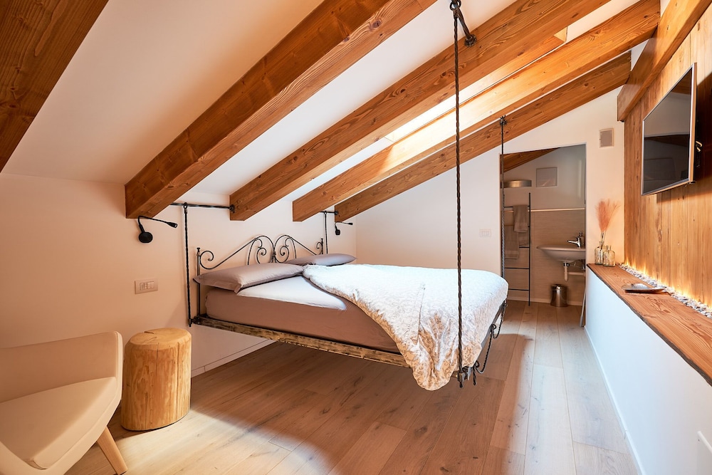 La Filanda Relax&Gourmet — 4-Star Luxury Hotel in Denno, Italy
