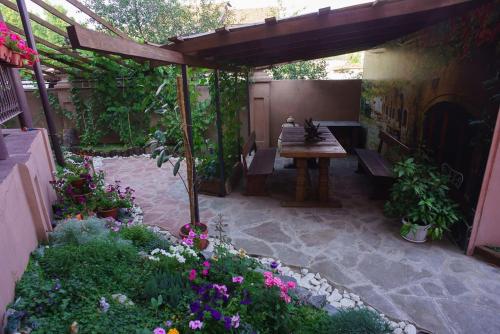 Hotel Vinoghrad in Syzran', Russia