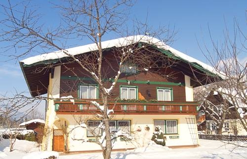 Haus Rosswiese — 4-Star Luxury Hotel in Strobl, Austria