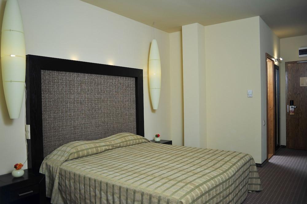 Hotel Arena — 4-Star Luxury Hotel in Targu-Mures, Romania