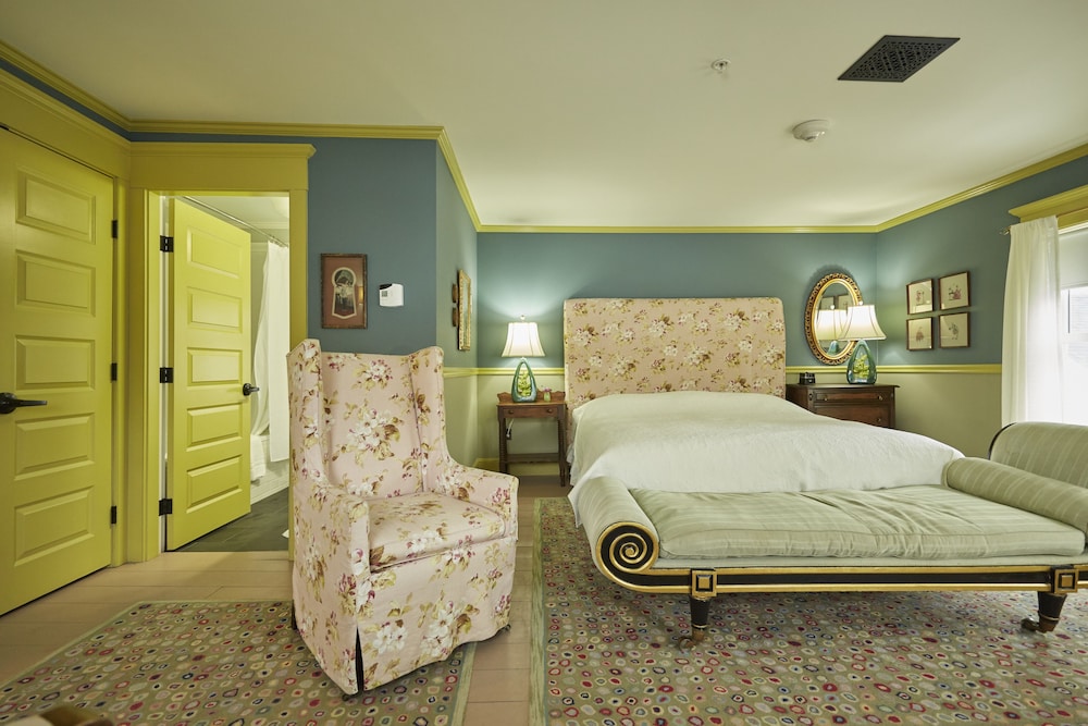 The Red Lion Inn - photo 9