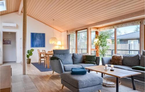 3 Bedroom Stunning Home In Græsted — Graested — photo 3