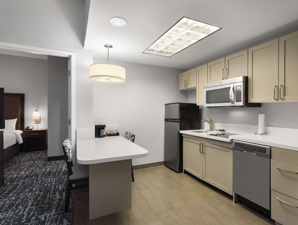 Homewood Suites by Hilton Columbus Airport - photo 14