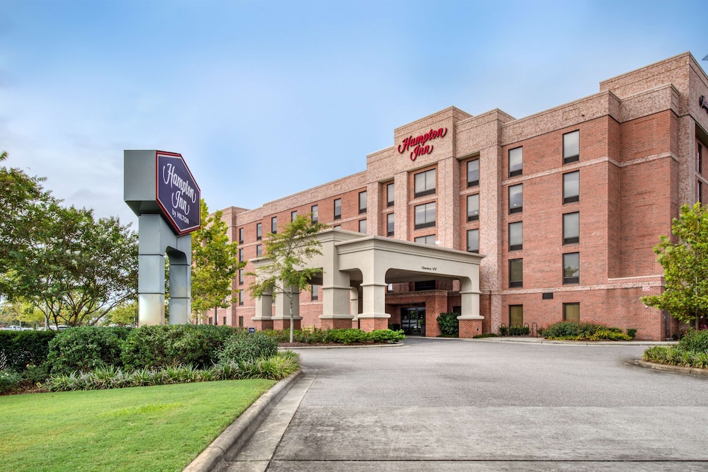Hampton Inn Wilmington University Area Smith Creek Station - photo 2
