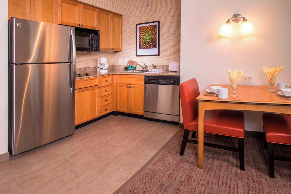 Residence Inn by Marriott Frederick - photo 9