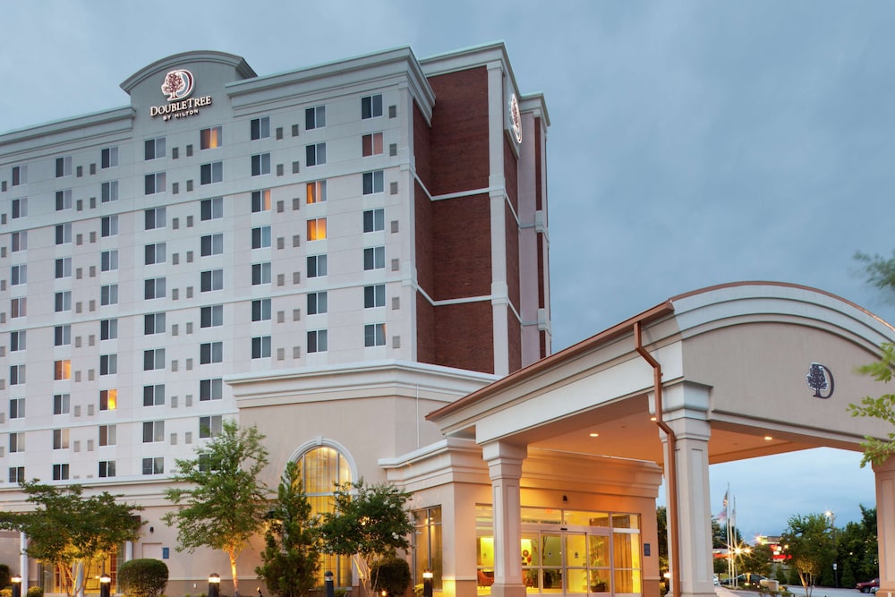 DoubleTree by Hilton Greensboro — 4-Star Luxury Hotel in Greensboro, United States