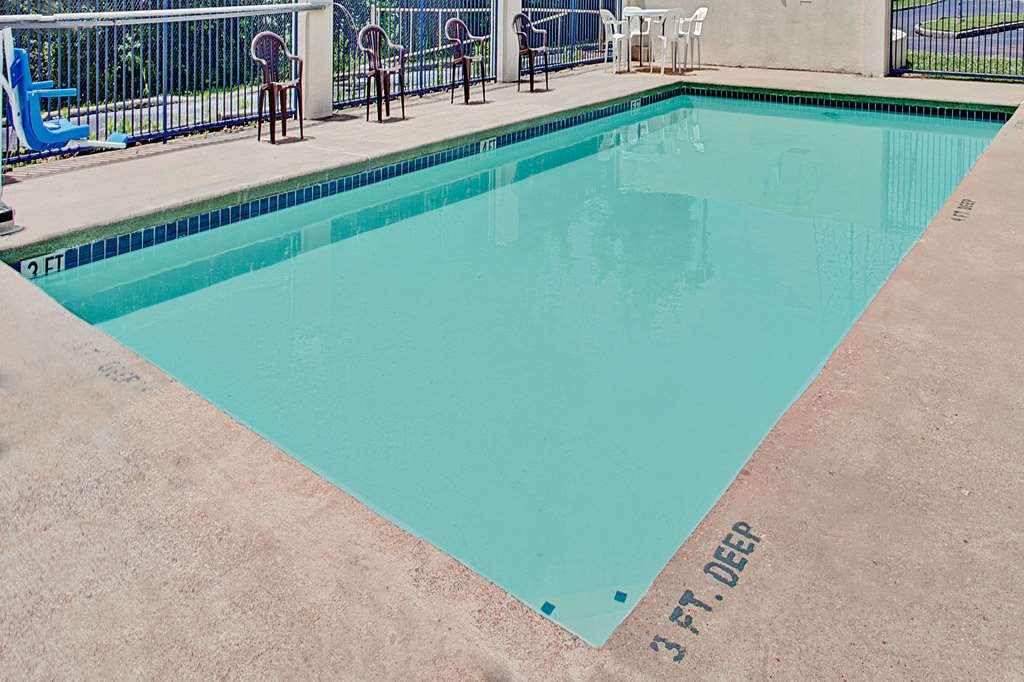 Americas Best Value Inn Memphis I 240 - photo 4