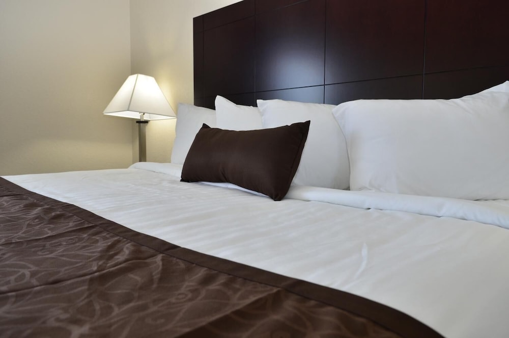 Cornerstone Inn & Suites - photo 9