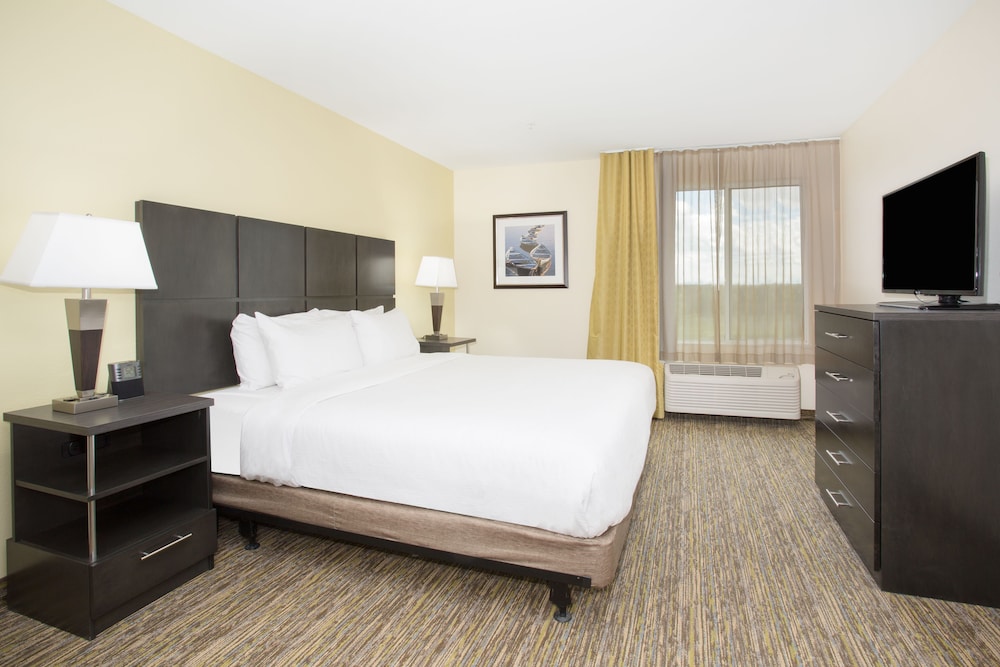 Candlewood Suites Longmont Boulder Area by IHG - photo 10