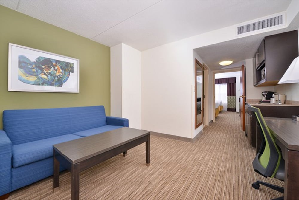 Holiday Inn Express Hotel & Suites Mooresville Lake Norman by IHG - photo 14