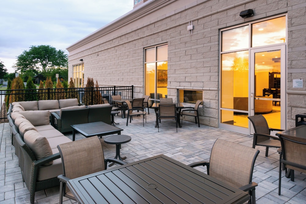 Holiday Inn Hotel & Suites Farmington Hills Detroit NW by IHG - photo 26