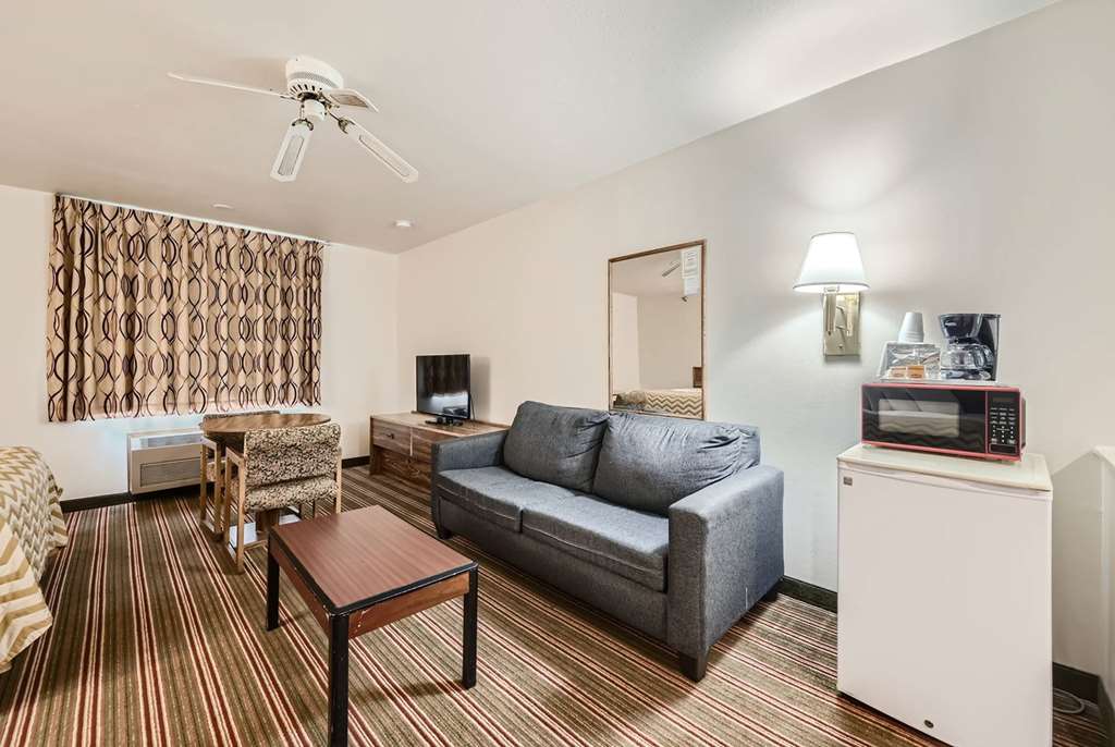 Travelodge by Wyndham Longmont - photo 17