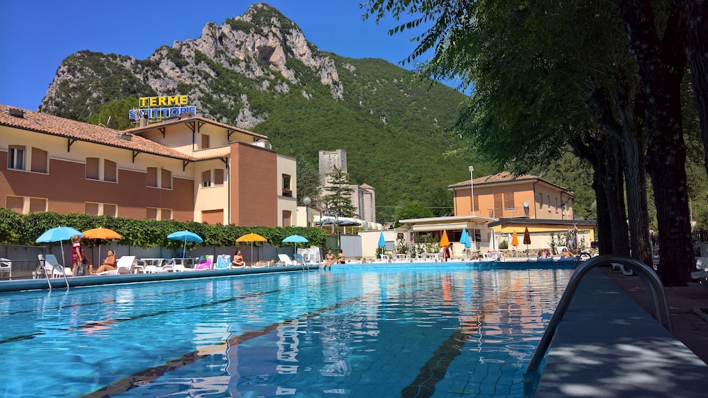 Hotel Terme San Vittore — hotel in Genga