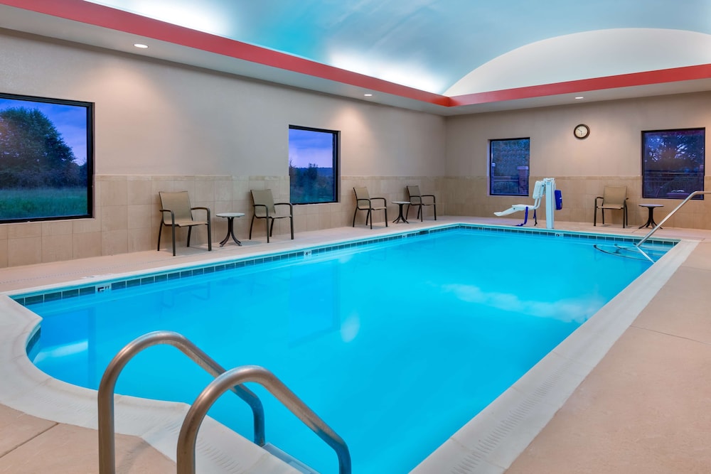 Hampton Inn & Suites Winston Salem University Area NC - photo 24