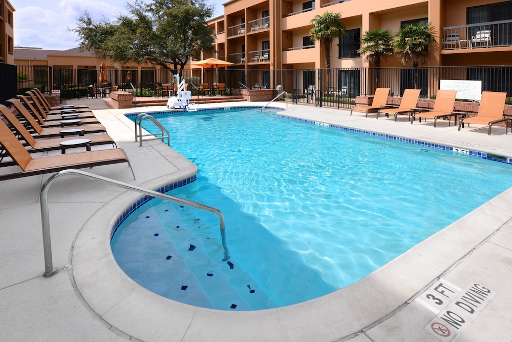 Courtyard by Marriott Medical Center San Antonio - photo 17