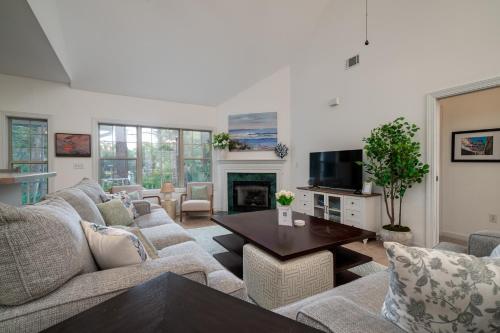 2882 Old Drake in Seabrook Island, United States