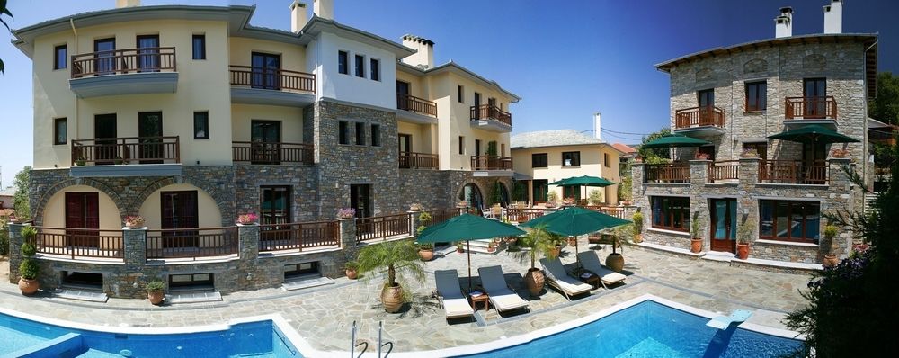 Maritsas Hotel & Suites — hotel in Portaria