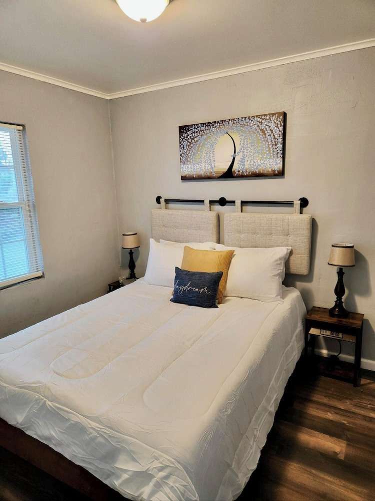 Greenhill Boutique Suites — Newport News