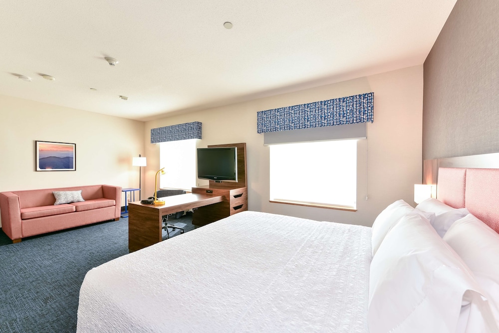 Hampton Inn & Suites Pittsburg CA - photo 36