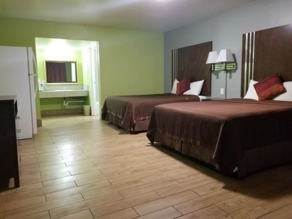 Simple Rewards Inn - photo 4