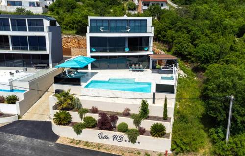 Villa HB Crikvenica — 4-Star Luxury Hotel in Crikvenica, Croatia