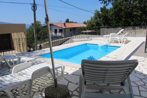Apartment INES 2 with terrace sea view Jacuzzi outdoor pool — 4-Star Luxury Hotel in Novi Vinodolski, Croatia