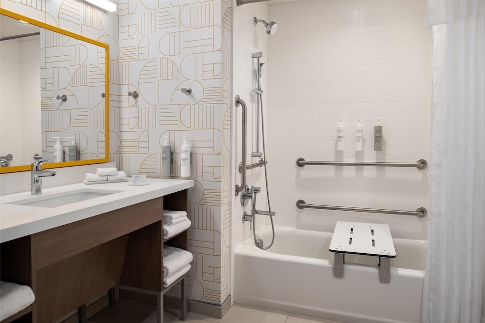 Home2 Suites by Hilton Woodland Sacramento - photo 24