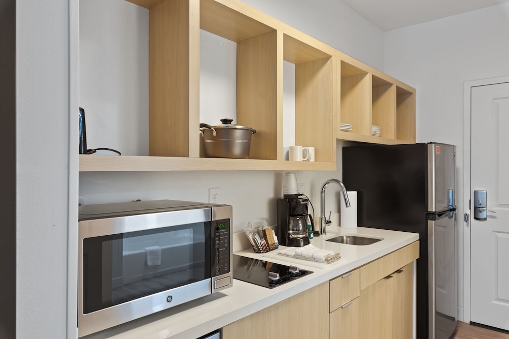 Towneplace Suites By Marriott White Hall - photo 34