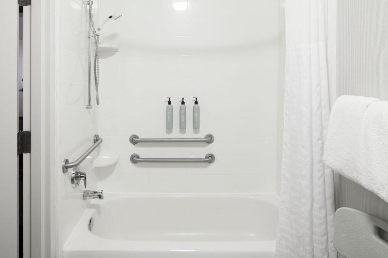 Courtyard by Marriott Newport News Yorktown - photo 50