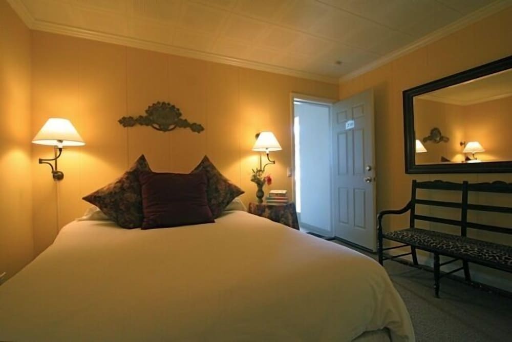 The Tides Laguna Beach - photo 37
