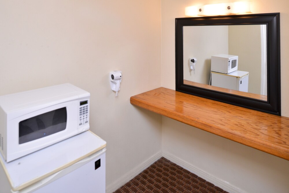 Travelodge by Wyndham Eugene Downtown University of Oregon - photo 48