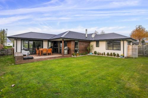 Albert Town Wanaka Oasis Wanaka in Wanaka, New Zealand